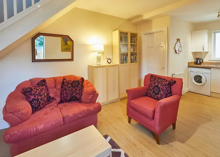 Holiday home Host & - The Limes *