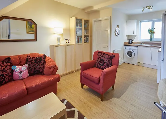 Host & - The Limes *